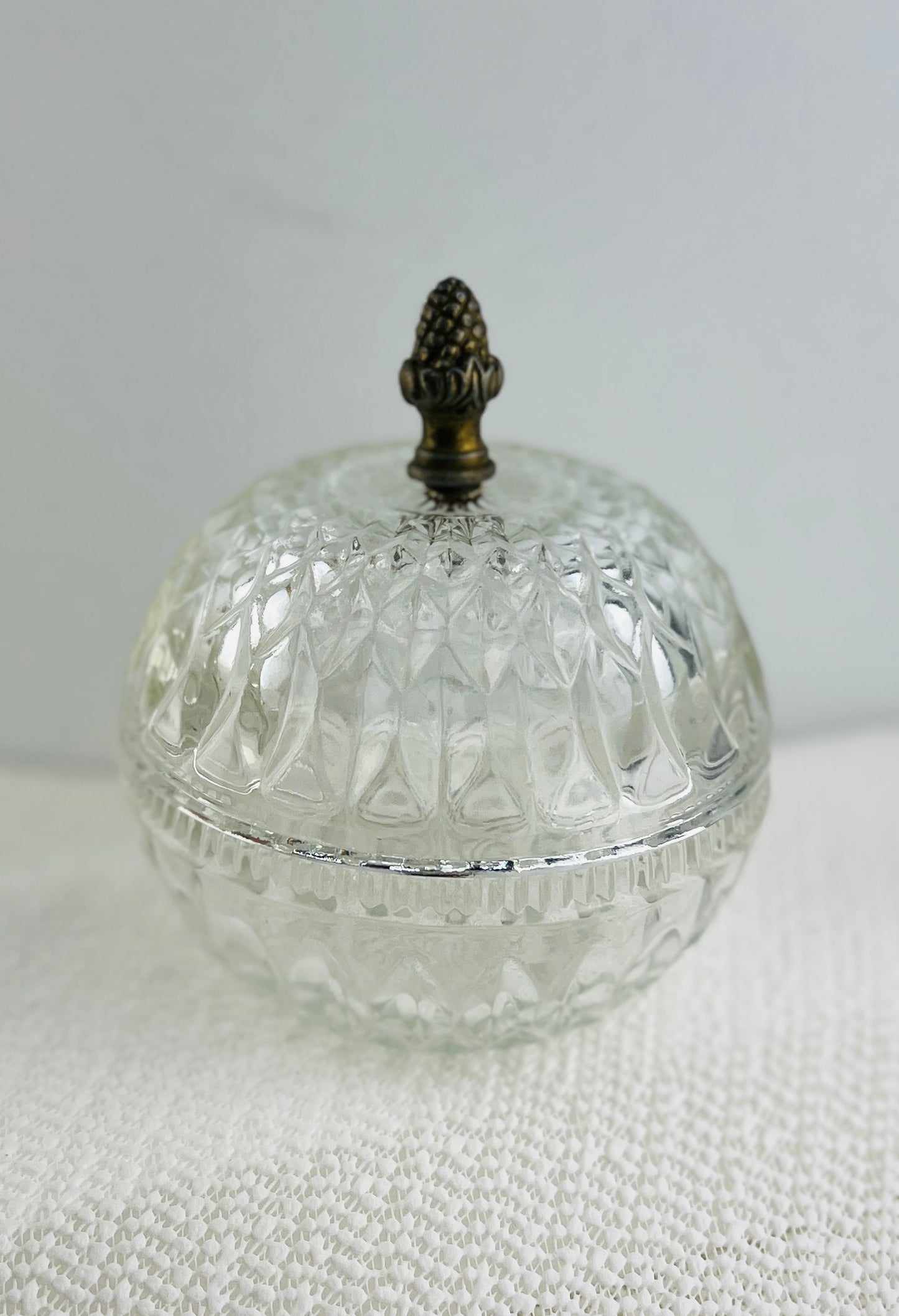 Vintage Indiana Glass Mt. Vernon Lidded Candy Dish