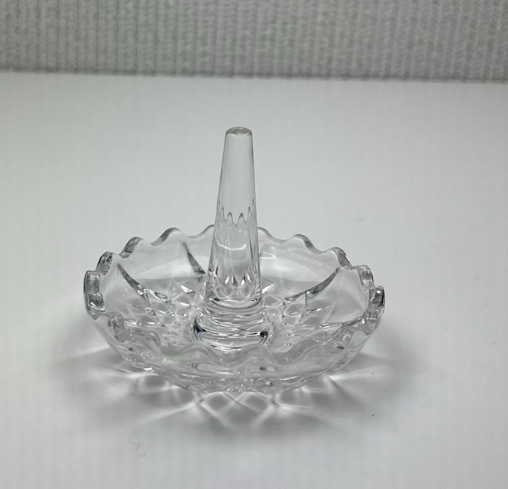 Crystal Ring Holder